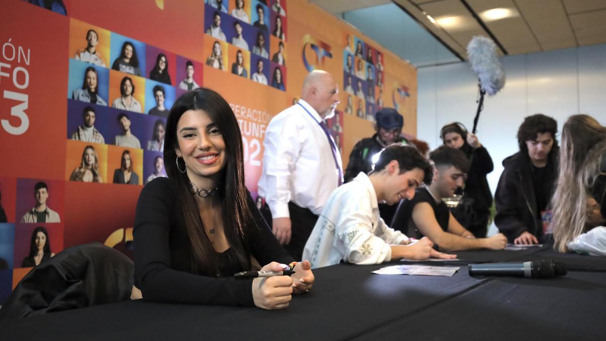 En imágenes | Así está siendo la firma de discos de &#039;OT&#039; en el Palacio de Congresos de la Expo