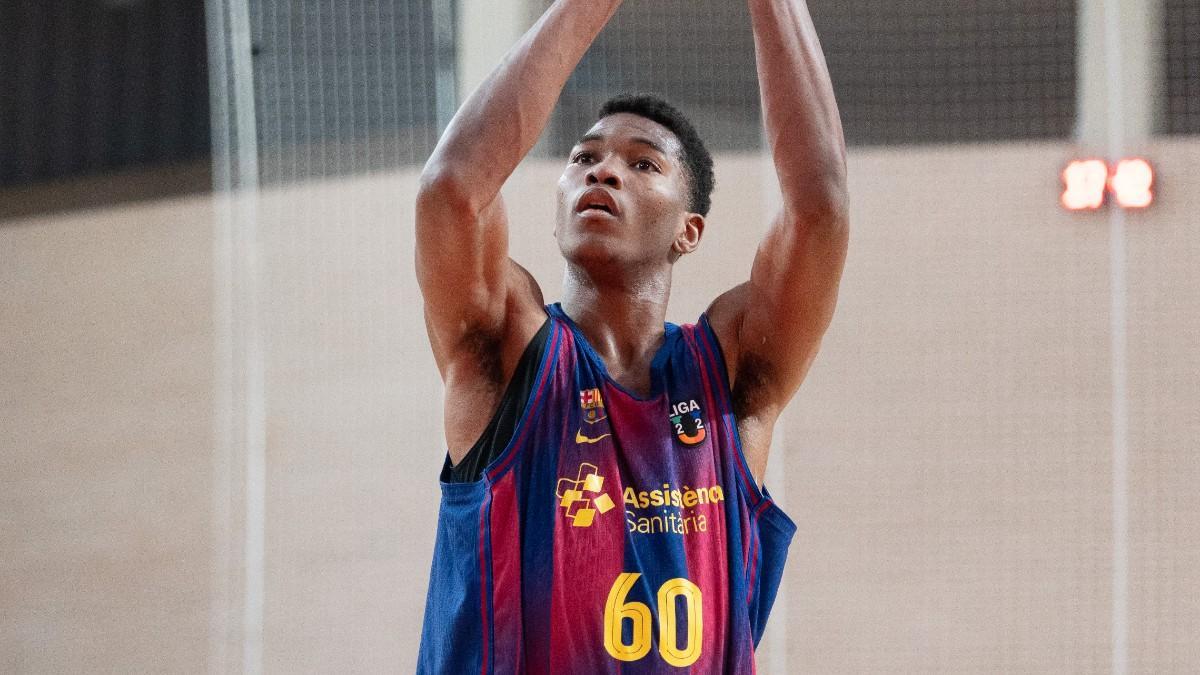 Mohamed Dabone, en un partido con el Barça