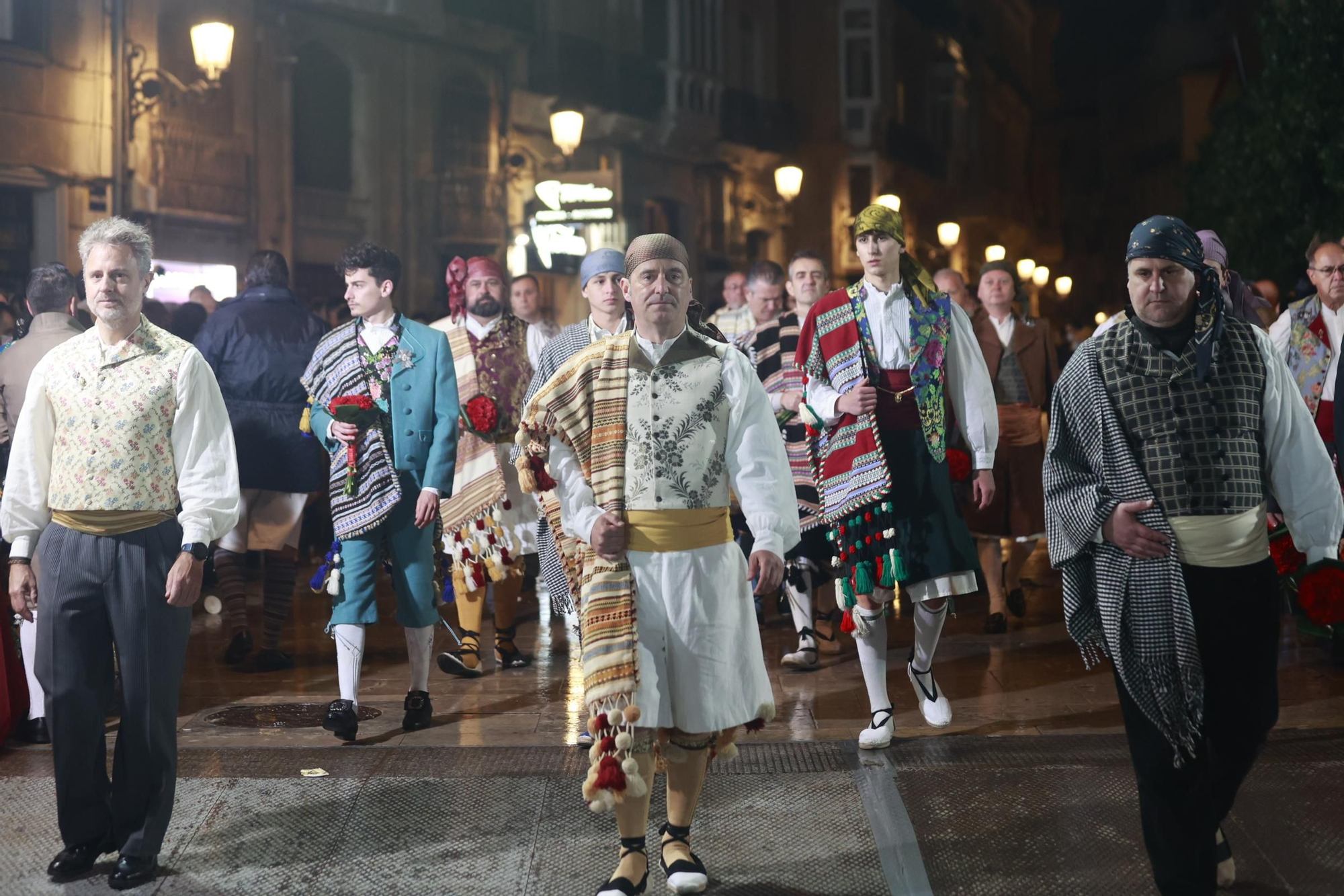 Búscate en la Ofrenda por la calle Quart (entre 22.00 y 23.00 horas)