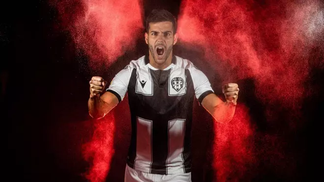 Así es la nueva camiseta del Levante 22/23