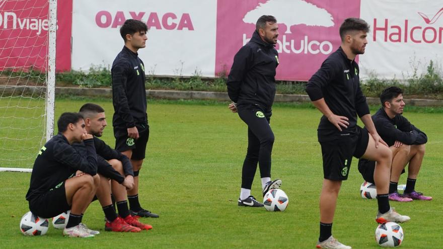 El Zamora CF vuelve al trabajo con Yago Iglesias al frente del entrenamiento