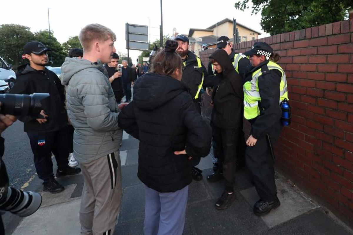 Multitudinaria manifestación antirracistas en Walthamstow, Londres