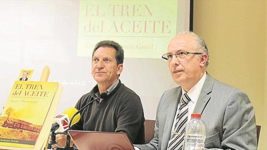 el jiennense Manuel Rodríguez Arévalo presenta su libro ‘El Tren del Aceite’