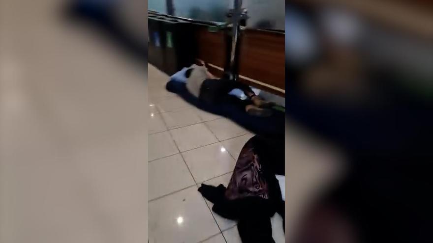 L'odissea de diverses famílies per viatjar en vaixell de Barcelona a Palma: "Alguns passatgers van estirar-se a terra per poder descansar"