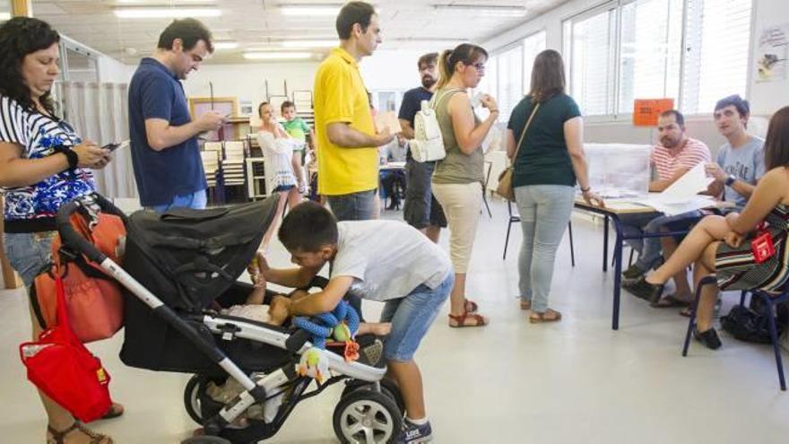 El PP refuerza su primera posición y A la Valenciana repite el «sorpasso» al PSOE en Castelló