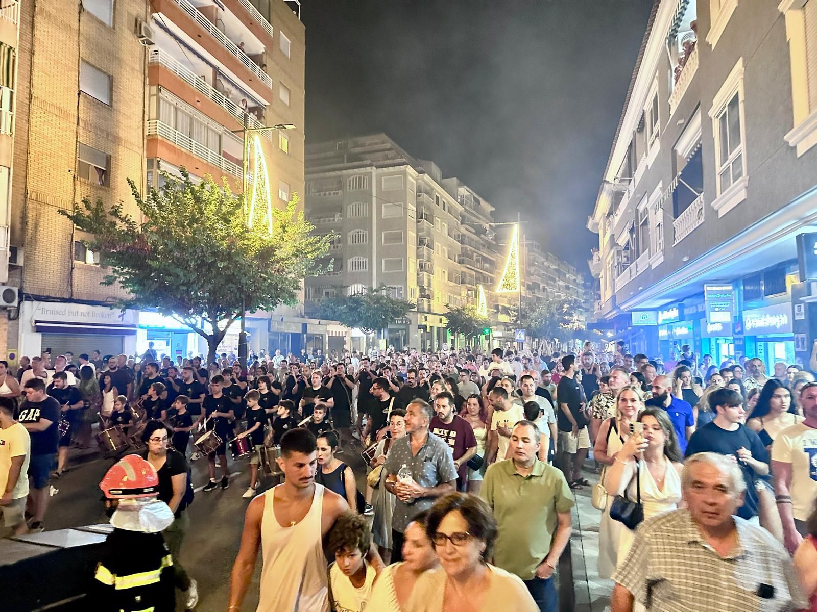 Multitudinario correfoc en las fiestas de El Campello