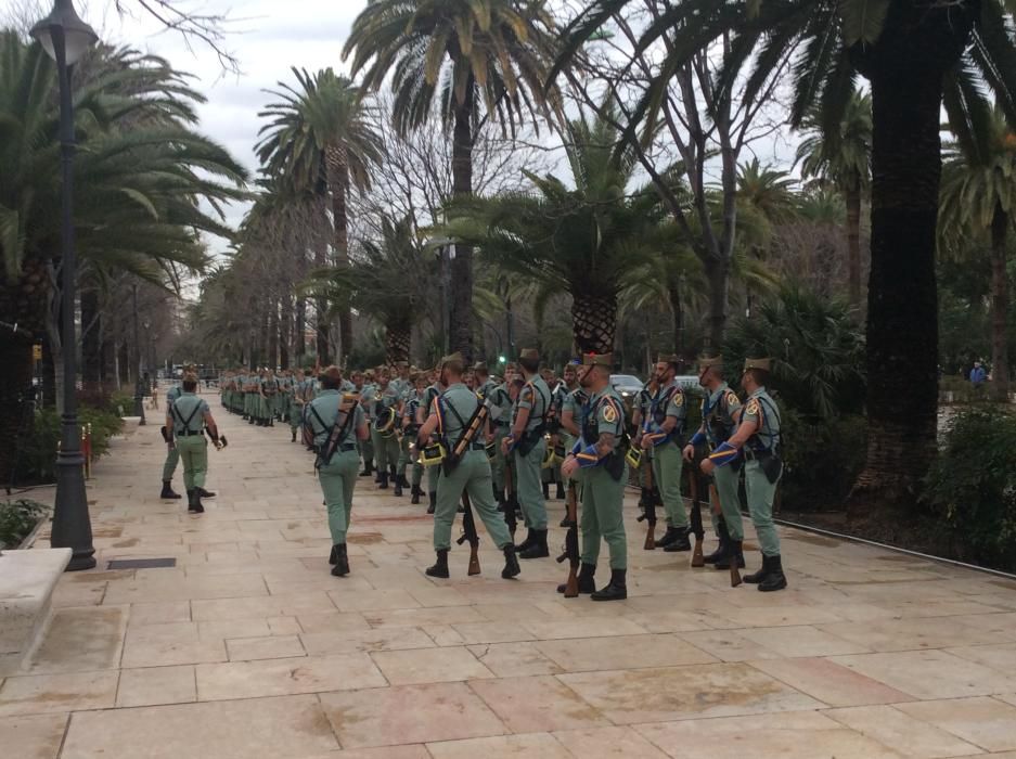 La cumbre se celebra en el Ayuntamiento de Málaga, por lo que el entorno del consistorio y todo el Paseo del Parque se encuentran bajo fuertes medidas de seguridad desde primera hora.