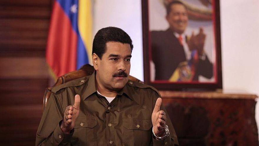 &quot;Será bastante difícil embalsamar a Chávez&quot;, dice Maduro