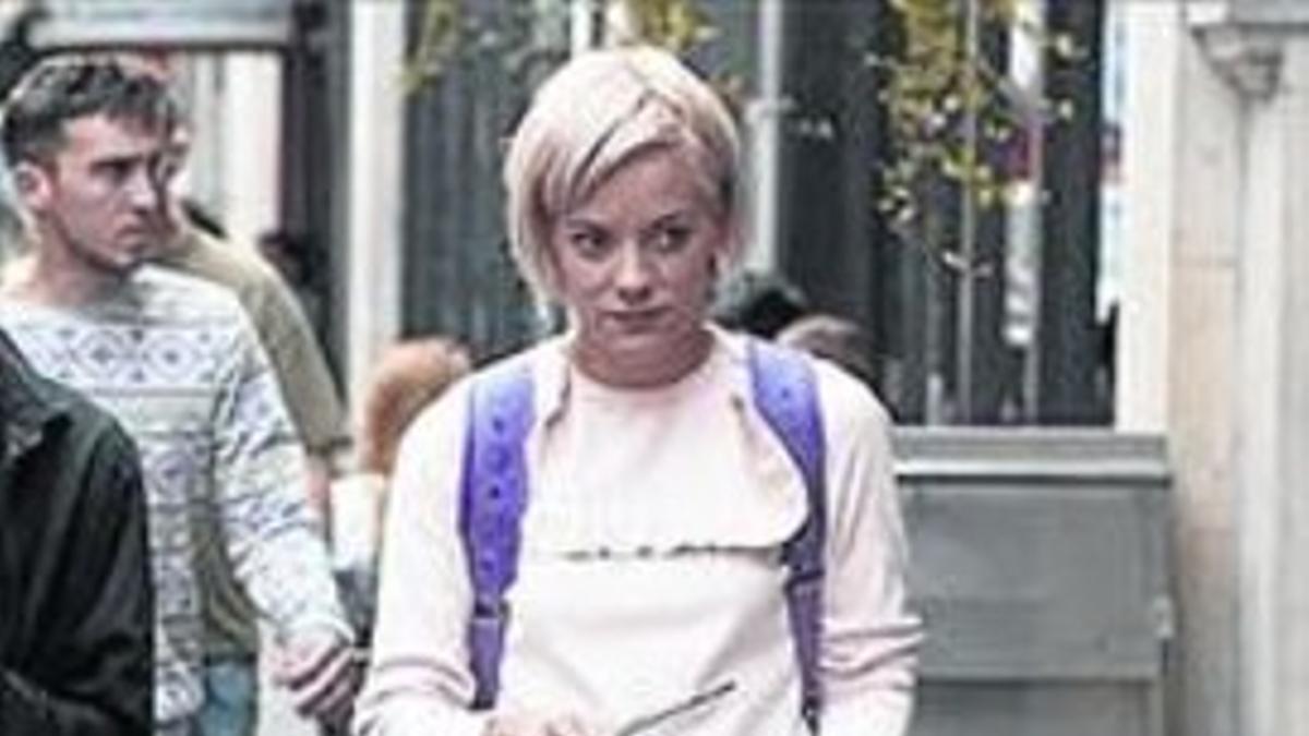 Lily Allen ha colgado varios vídeos con su patinete.