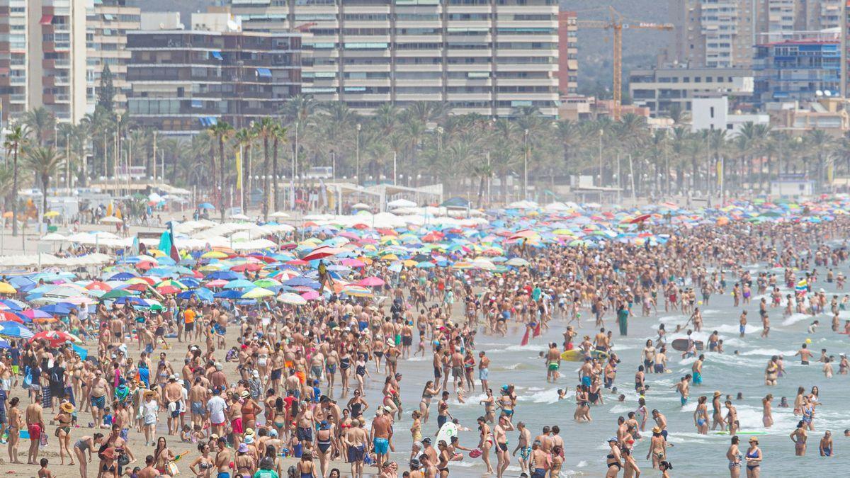 Una playa de Alicante.