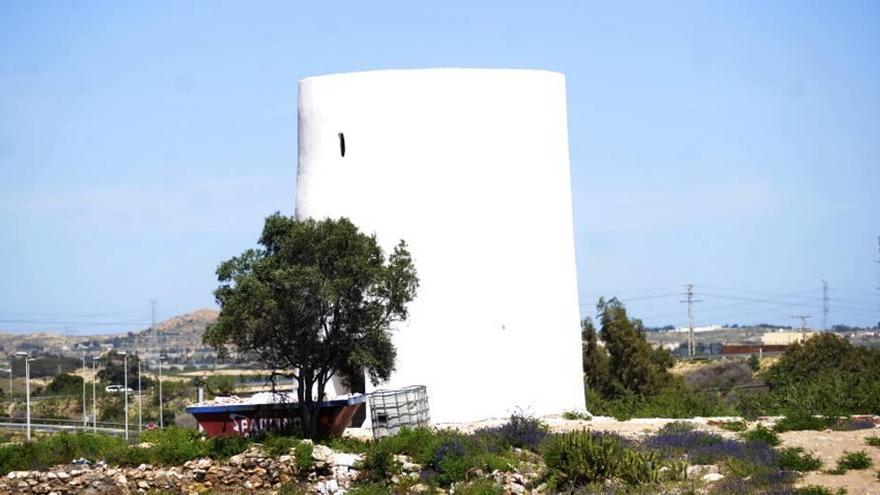 Estado actual del Molino de Las Piedras, en Los Mateos.