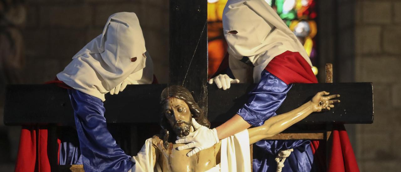 El desenclavo en la iglesia de San Nicolás en una pasada Semana Santa