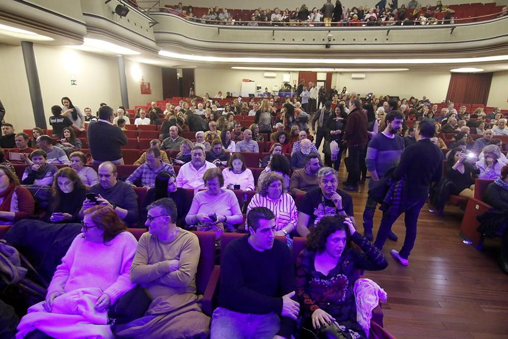 Manolo Martínez emociona en el Teatro Góngora