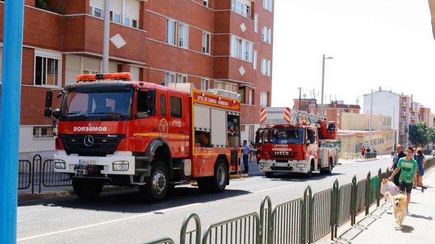 Los bomberos intervienen en un nuevo conato de incendio en el Matadero