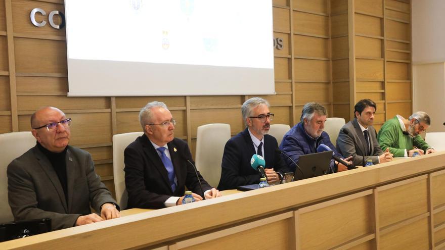 Los colegios médicos mantienen su pulso contra el Sergas por el filtrado de llamadas en Primaria