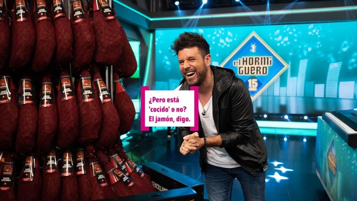 Pablo López en 'El Hormiguero' rodeado de jamones