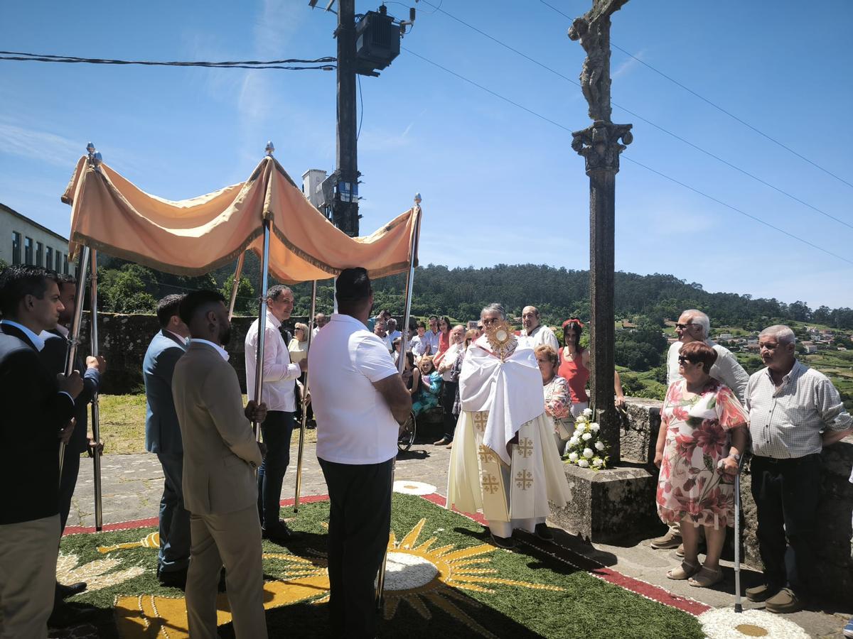La celebración del Corpus de Cela, en Bueu La celebración del Corpus de Cela, en Bueu