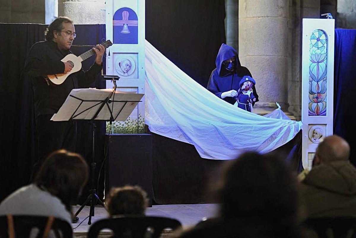 Silleda recupera la actividad cultural con música y títeres