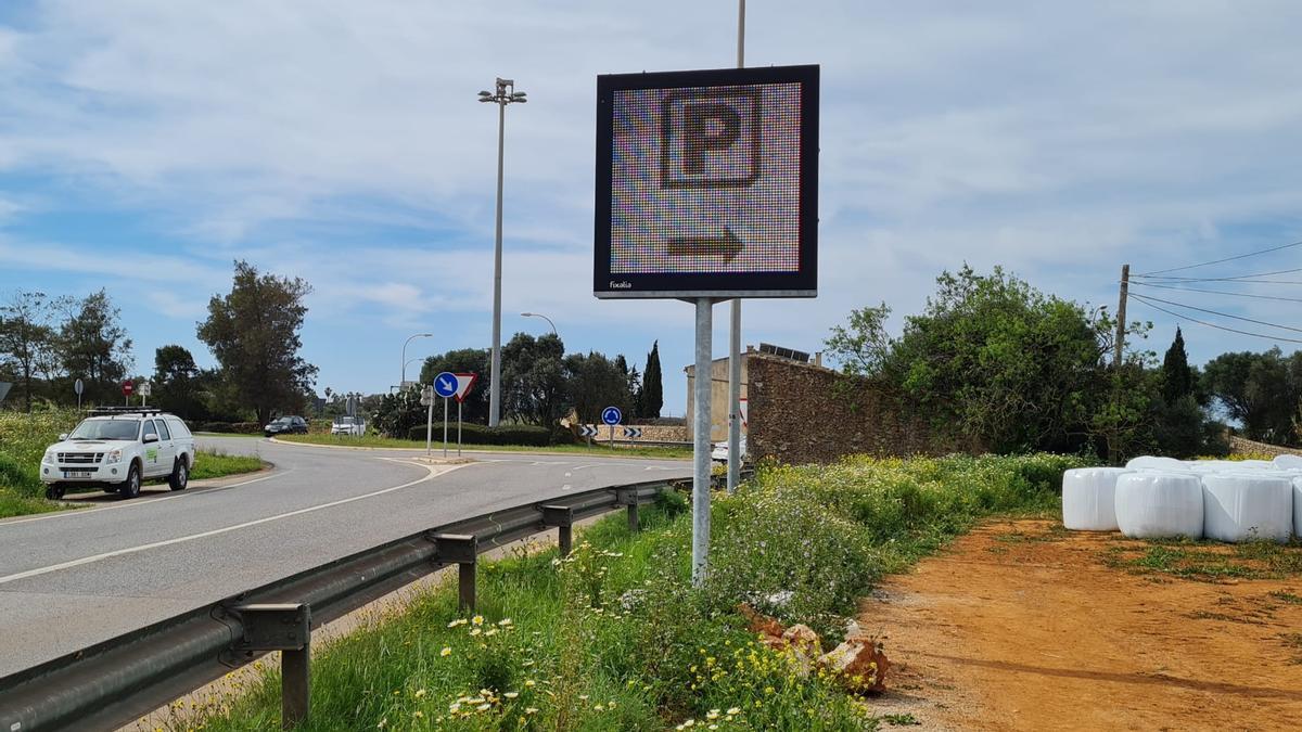 Imagen del nuevo panel instalado en el parque natural.