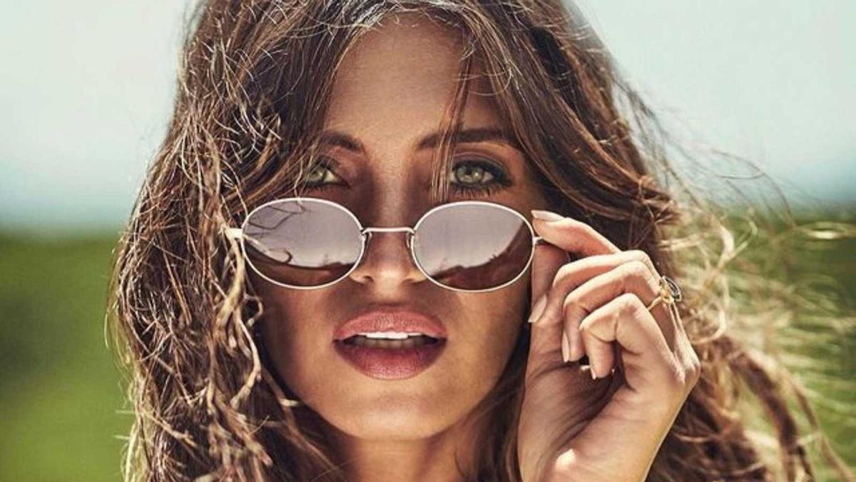 Sara Carbonero sorprende a sus seguidores con este 'look' de infarto