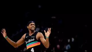 Los Spurs presionan a los Thunder y los Sixers se meten en la pelea