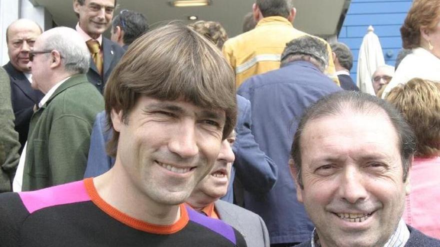 Las anécdotas de Julio Salinas sobre su pasado en el Sporting: "Menudo subidón cuando Quini me ayudó con la mudanza"