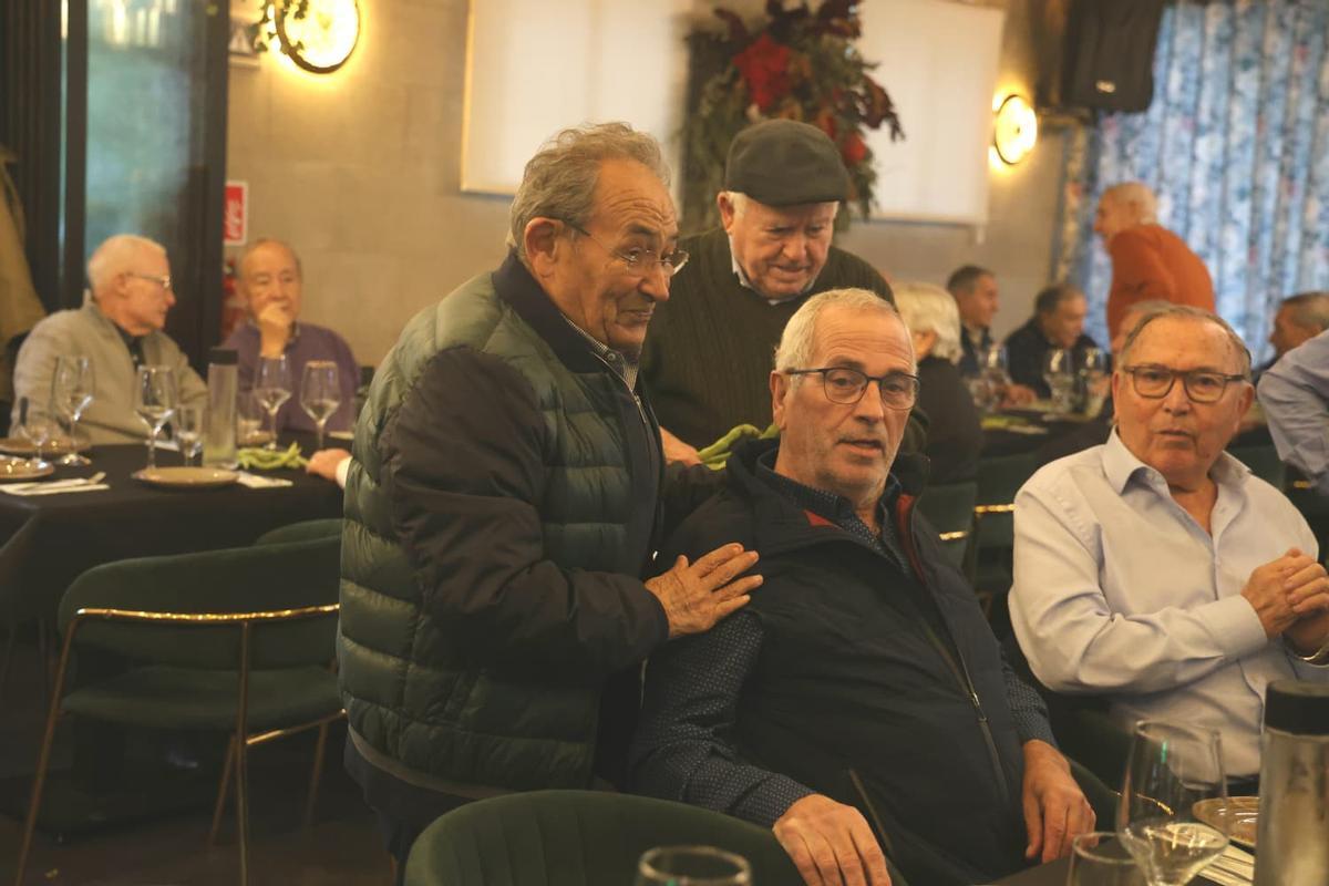 El homenaje de los Amigos del Villalobos de Elche a Juan Perán, en imágenes El homenaje de los Amigos del Villalobos de Elche a Juan Perán, en imágenes