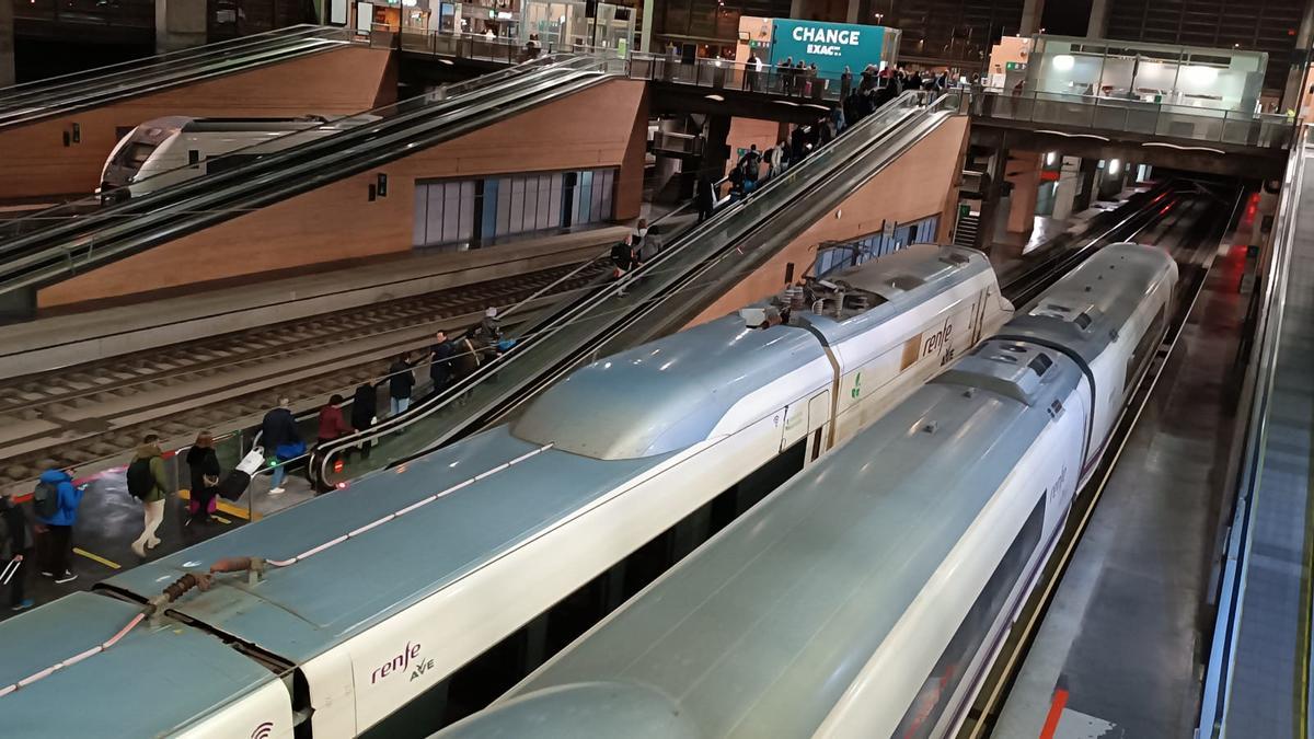 Normalizada la situación en la estación de Renfe en Córdoba tras una avería  que dejó 11 trenes detenidos - Diario Córdoba