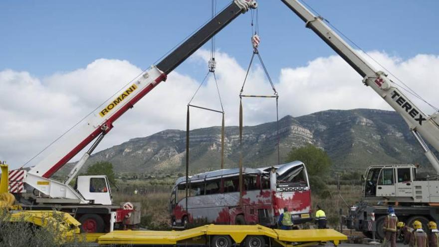 Doce heridos en el accidente de autobús siguen hospitalizados, uno en Vinaròs