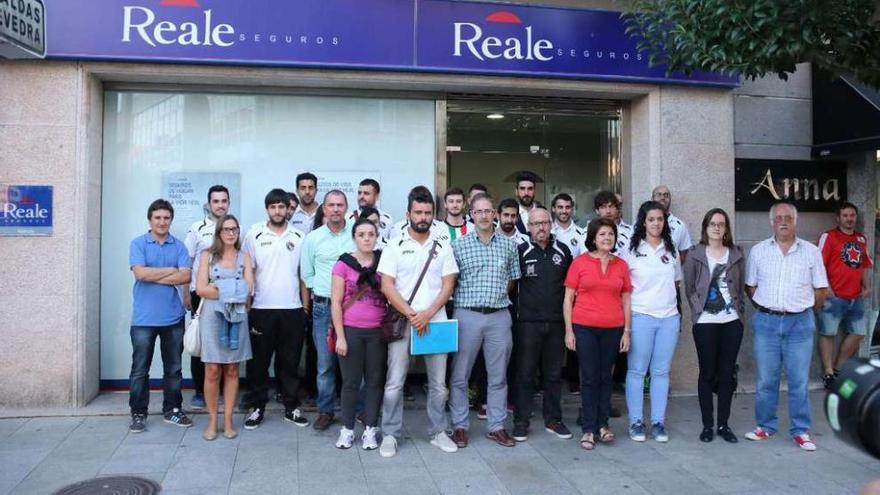 El club presentó ayer el evento en las oficinas de Reale Seguros, uno de sus patrocinadores. // Bernabé