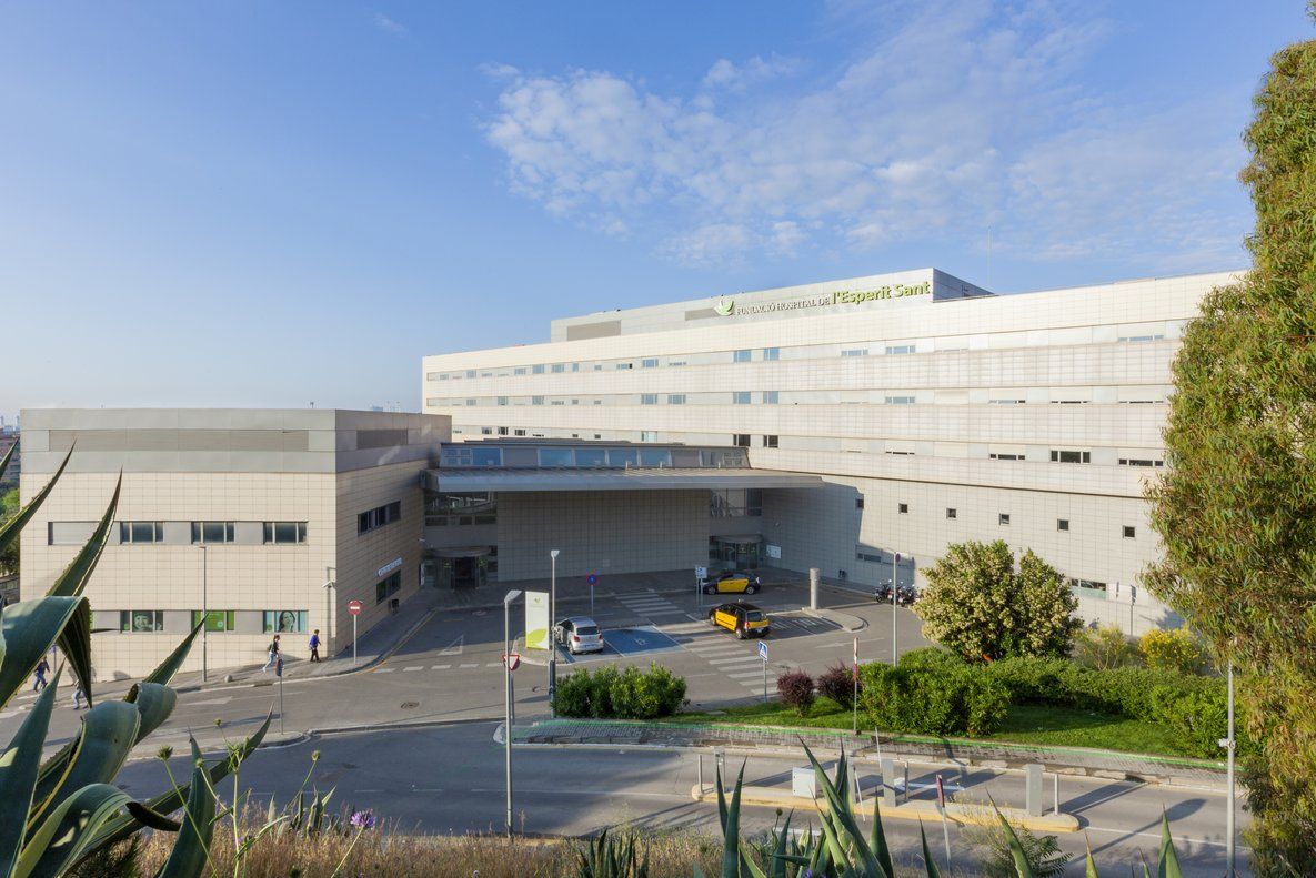 Exteriores del Hospital Esperit Sant de Santa Coloma de Gramenet.