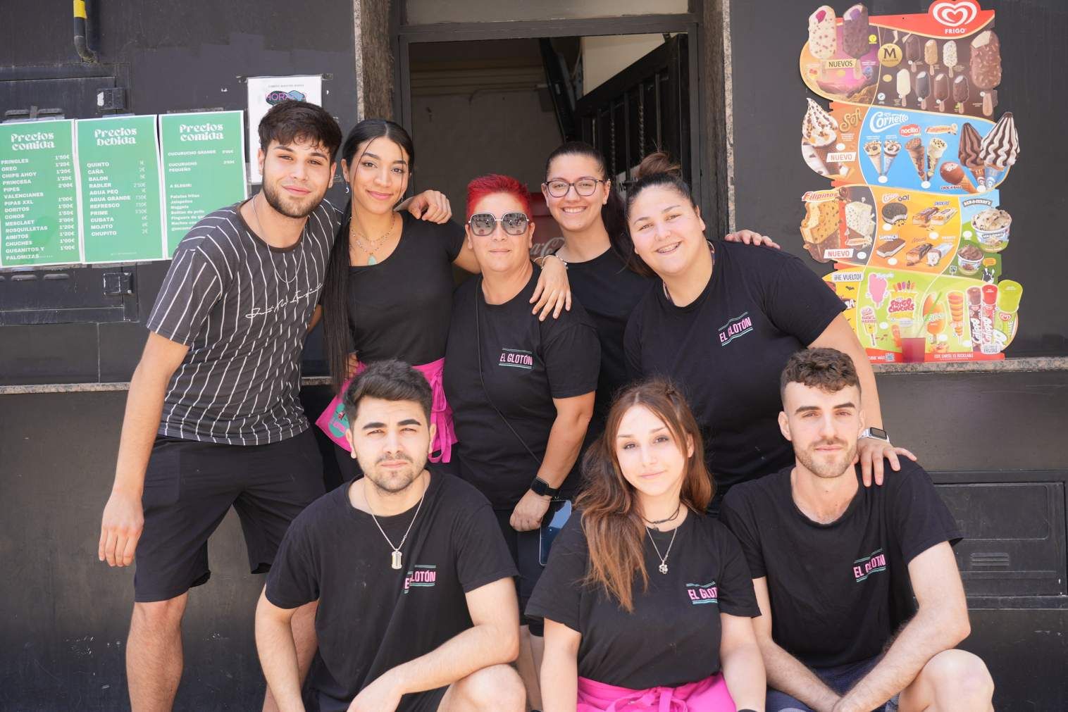 El Grau da inicio a las fiestas de Sant Pere con pólvora, bous y música