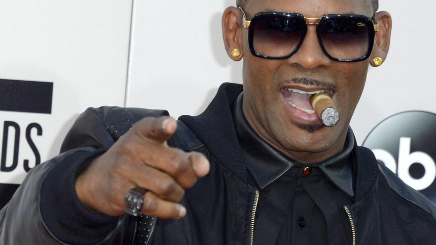 R. Kelly, declarado culpable de tráfico sexual y crimen organizado