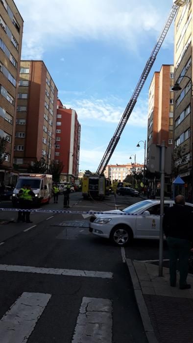 Espectacular incendio en Avilés