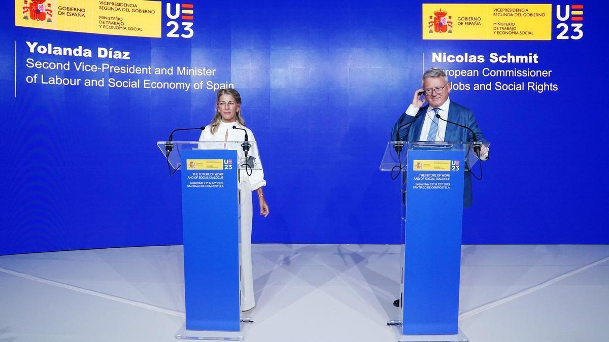 Yolanda Díaz junto al comisario europeo de Asuntos Laborales, Nicolas Schmit durante la cumbre de empleo. Yolanda Díaz junto al comisario europeo de Asuntos Laborales, Nicolas Schmit durante la cumbre de empleo.