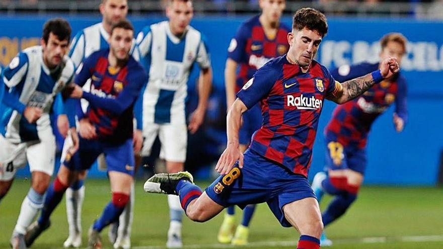 El nou jugador del Girona a punt de xutar un penal la temporada passada amb el Barça B.