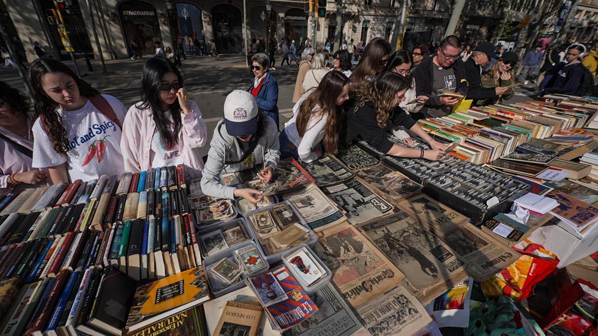 Celebración del día de Sant Jordi en Barcelona