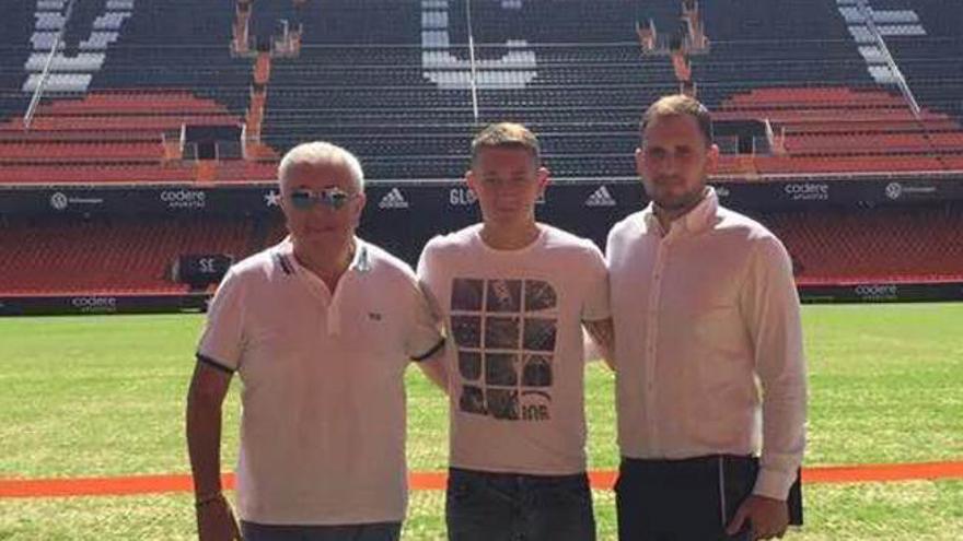 Ivan Zotko ya conoce Mestalla.