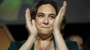 Ada Colau, durante la noche electoral del 26-M.