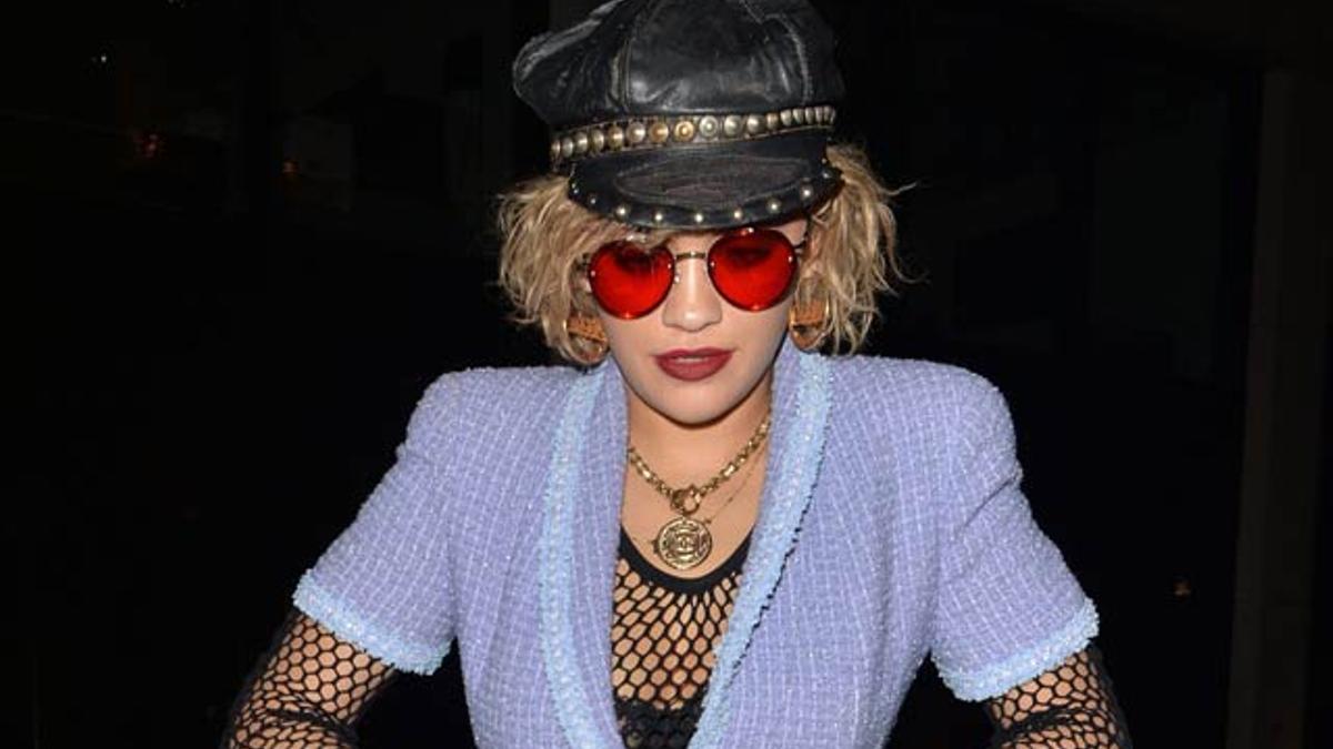 El cambio de look de Rita Ora en tres pasos