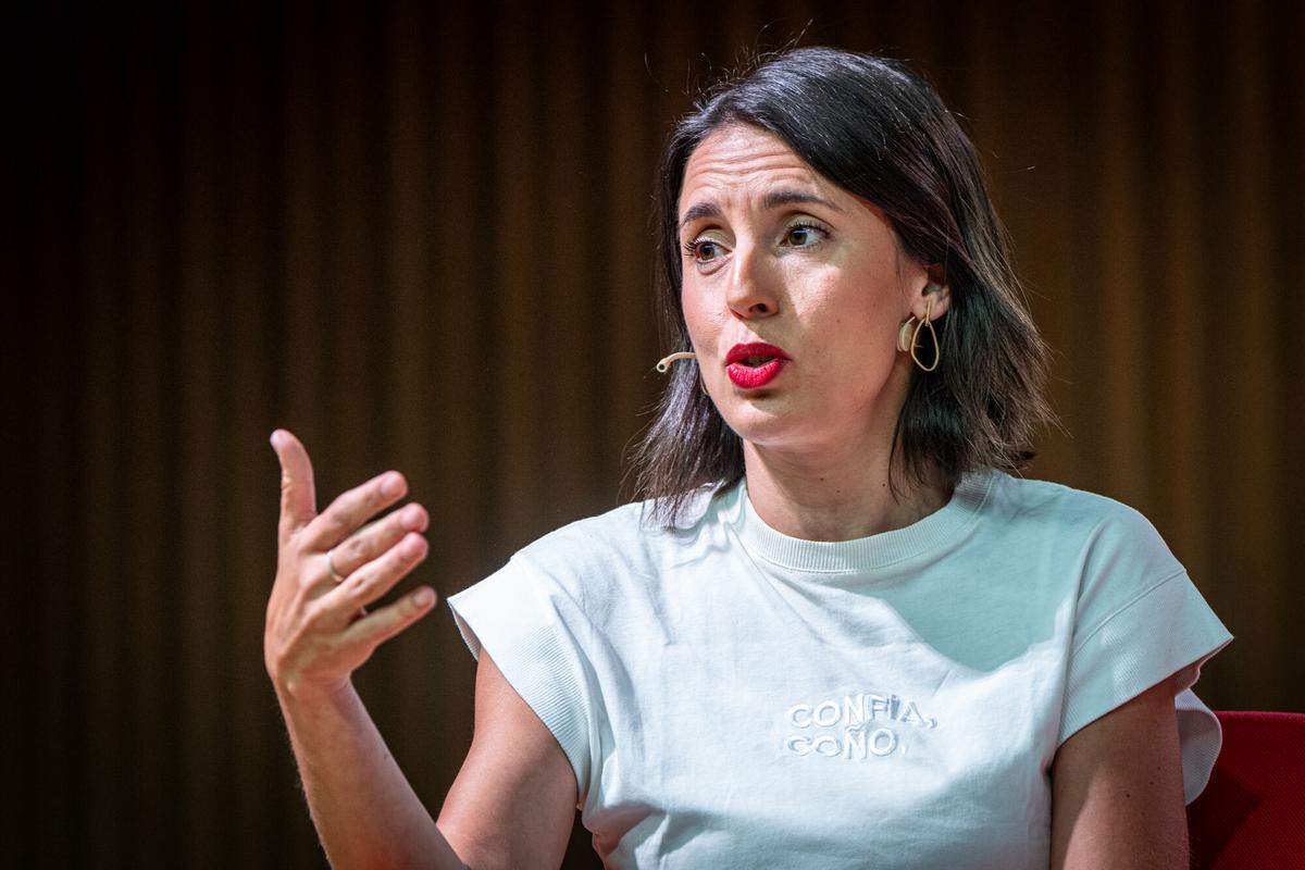 Irene Montero, a l'acte de Barcelona amb Gabriel Rufián.