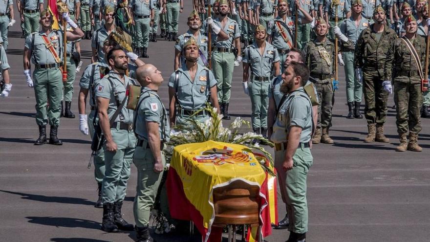 Los forenses señalan que la bala causó la muerte en el acto del legionario mallorquín