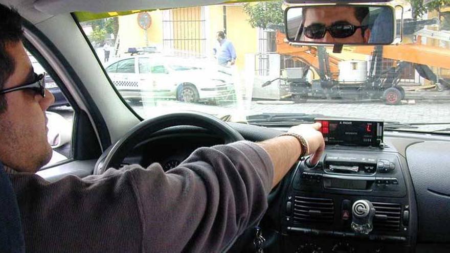 El juez suspende de forma cautelar la concesión de las licencias de taxi en Mérida