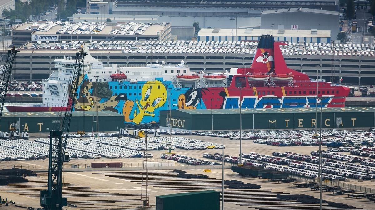 El barco de la Policía Nacional, atracado en el puerto de Barcelona, en septiembre del año pasado.