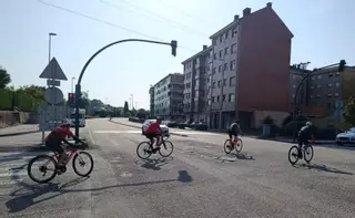 El Berrón tiene el cruce con más ciclistas: "Pueden pasar unos 300 al día"
