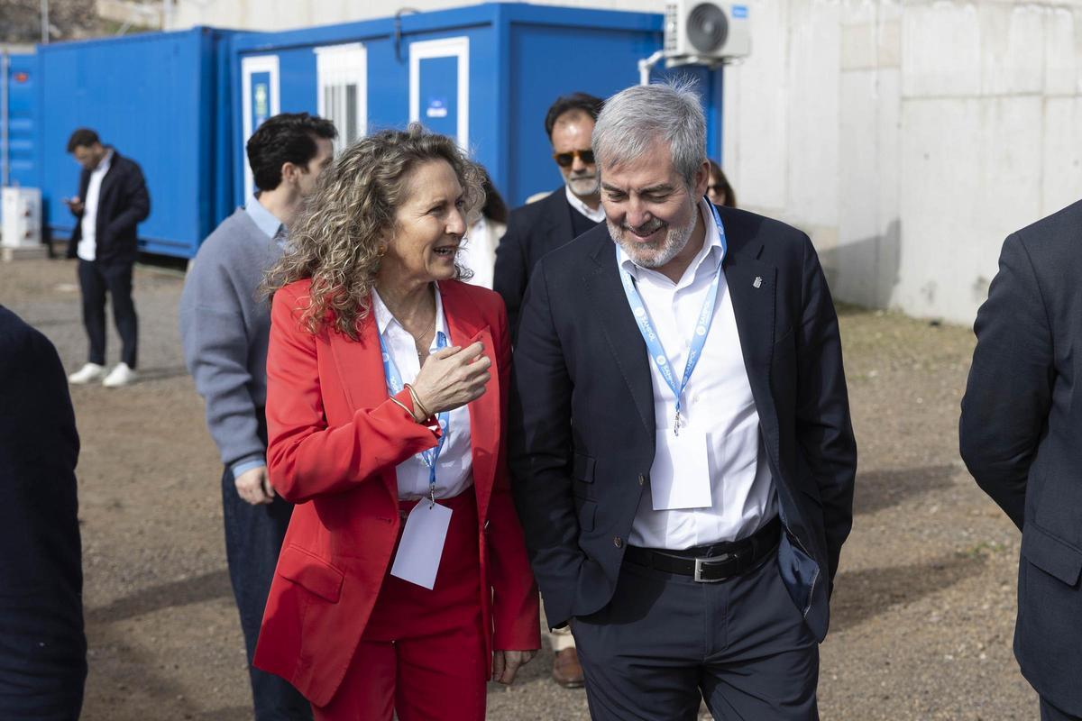 Inauguración de la central eléctrica de La Campana