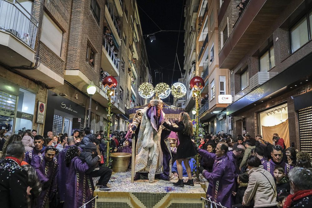 La Cabalgata de los Reyes Magos viste Ibi de ilusión