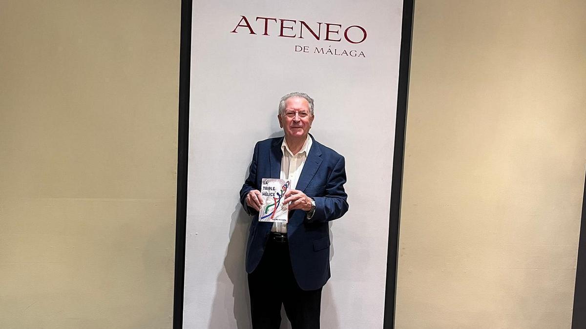 El director general del Málaga Tech Park (PTA), Felipe Romera, en la presentación de su libro en el Ateneo de Málaga.