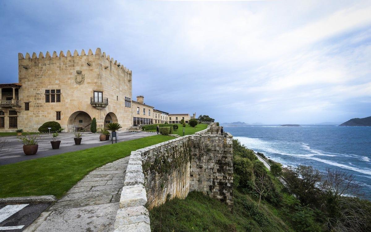 Parador Baiona, Paradores