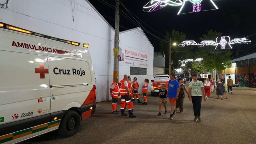Cuatro personas fueron evacuadas al hospital en la última noche de la feria de San Juan de Badajoz